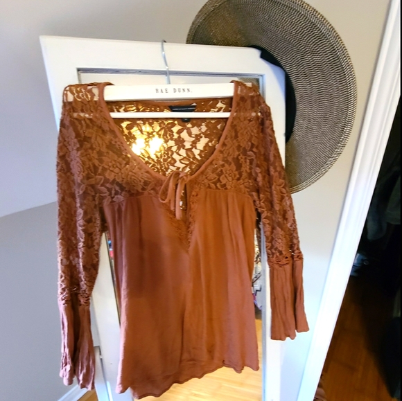 Flowy boho shirt 🌿 - Picture 1 of 2